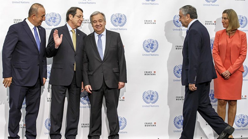 انهيار محادثات إعادة توحيد قبرص