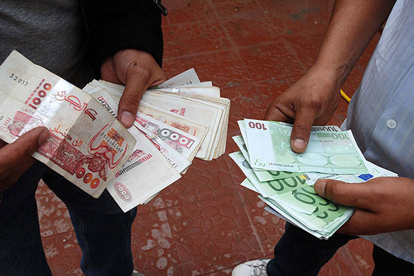Algerians rush into euro, dollar and pound