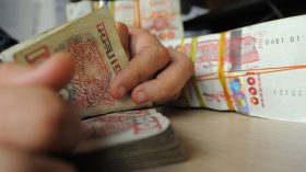 وزير المالية يعلق لأول مرة على خيار استبدال العملة لمواجهة السوق الموازية