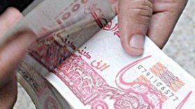 انهيار الدّينار متعمد.. الأسعار ستلتهب مجددا