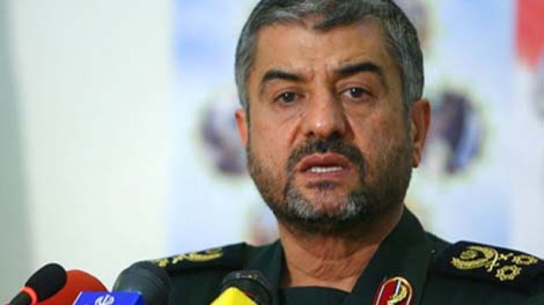 قائد الحرس الثوري الإيراني يهاجم وزير الخارجية جواد ظريف