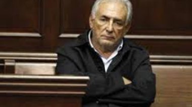 “DSK démissionne, le FMI affameur reste”