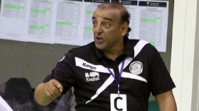 دراوسي يستقر بالجزائر ويطمح لتدريب الخضر