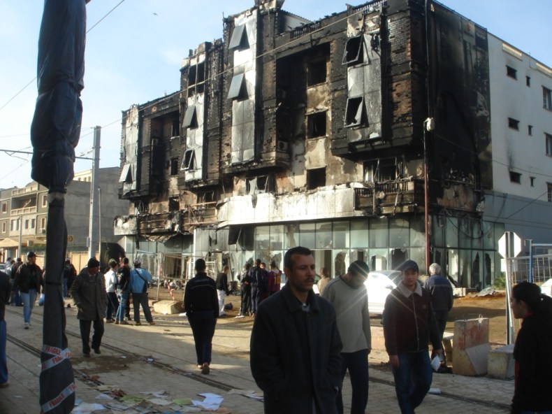 Life returns to normal in Algeria: Citizens do not understand Red Sugar measures and wonder about their future after eight months