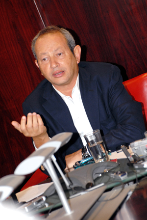 Le PDG d’Orascom entend mettre les points sur les « i »