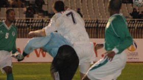 رئيس النصرية يقيل المدرب بن زكري