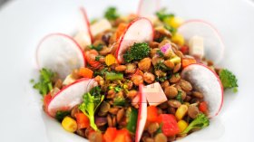 سلطة عدس مشرقية (salade de lentilles à l'orientale)