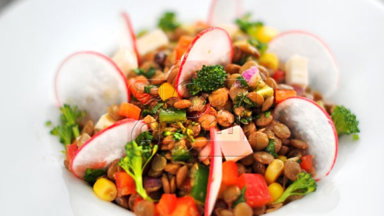 سلطة عدس مشرقية (salade de lentilles à l'orientale)