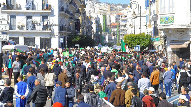 الحراك الشعبي والتحرُّر من الاستبداد والفساد