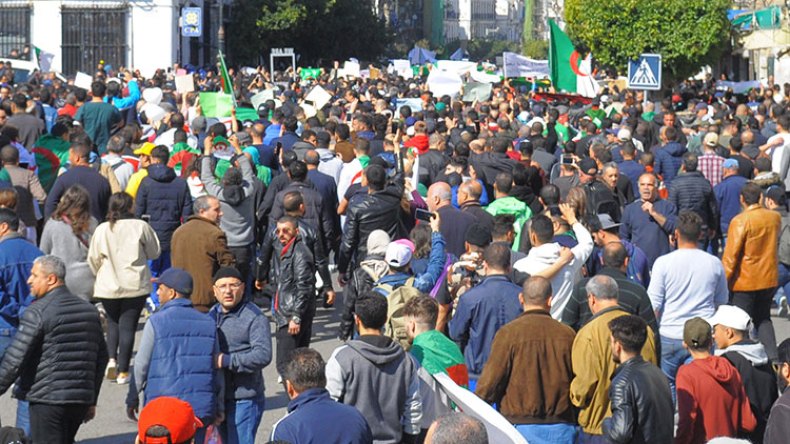 إجراءات التهدئة بدأت بالإفراج عن موقوفي الحراك