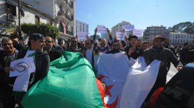 رفض التدخل الأجنبي ولا بديل عن الاحتكام للصندوق