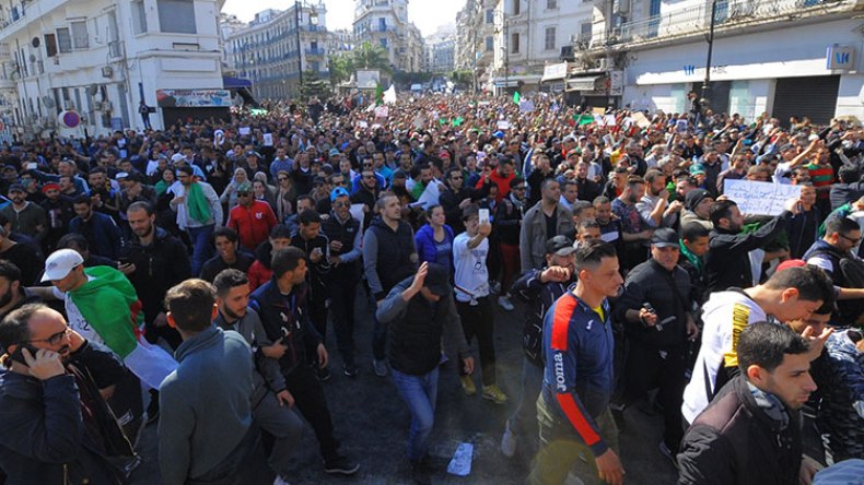 هذه خارطة طريق “قوى المجتمع المدني” للخروج من الأزمة