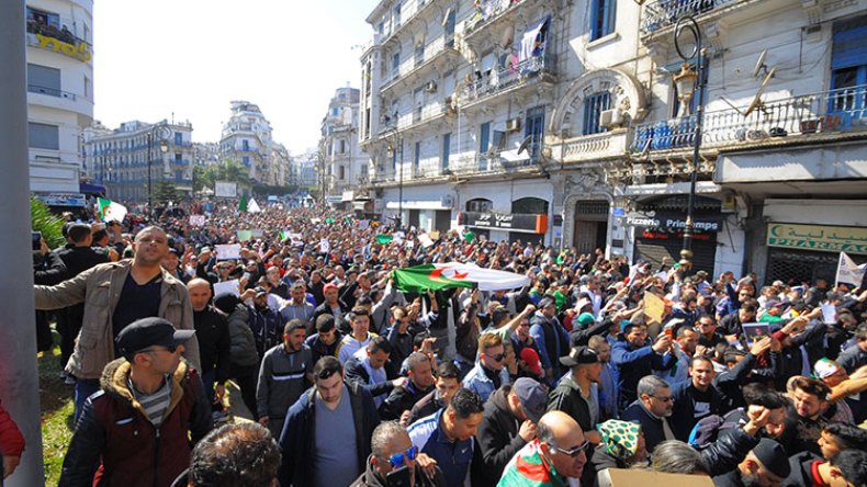 .. لن نستسلم حتى ترحلوا!
