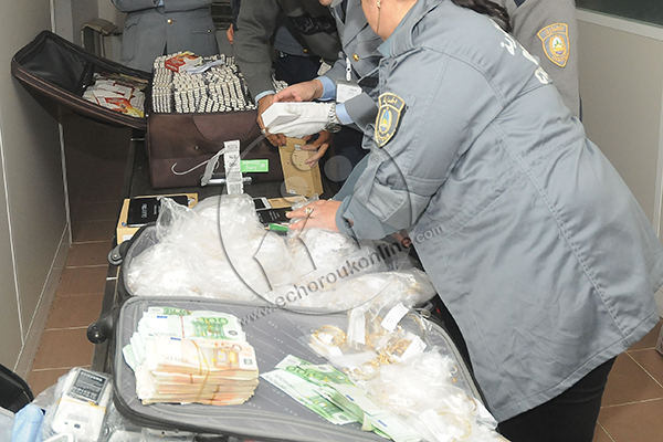 Thwarting Of Smuggling Bid By Frenchman Of 20,000 Euros At Houari Boumedienne Airport Of Algiers