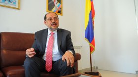 نحن مع حق الشعب الصحراوي في إقامة دولته ونرفض القمع المغربي له