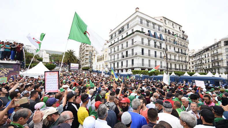 المسروقات بعد العصابات!