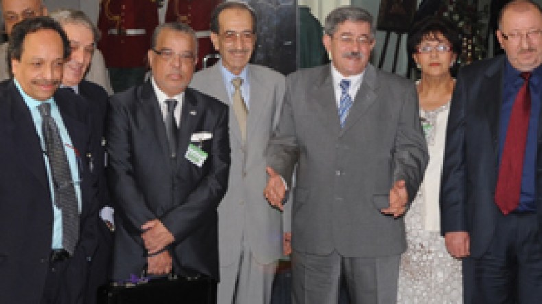 تخفيض قيمة الضريبة على الدخل الإجمالي لرفع الأجور بـ30 بالمئة