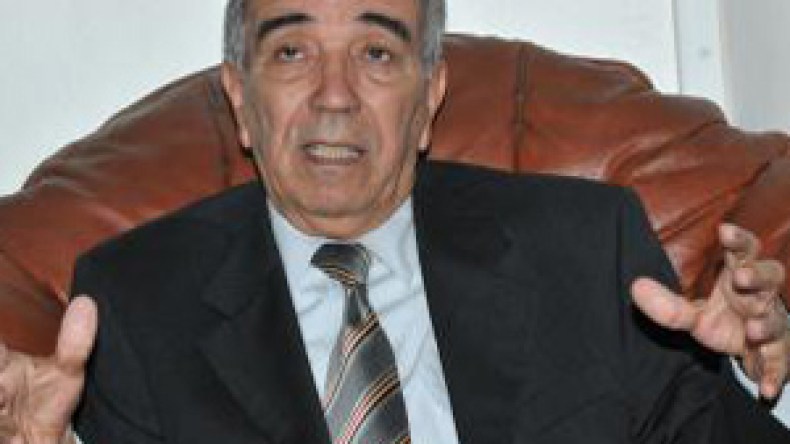 ولد قابلية: أزمة الأفلان لا تخدم البلاد ولم أعتذر من بلخادم