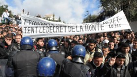 اعتصامات الطلبة تنتقل لكليات الطب والصيدلة