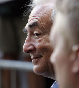 Le retour prochain de DSK embarrasse le Parti socialiste