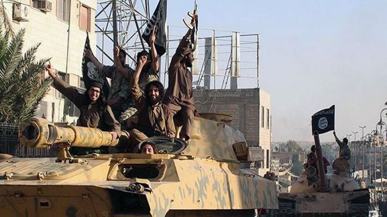 عناصر “داعش” الأجانب.. متعلمون وأثرياء