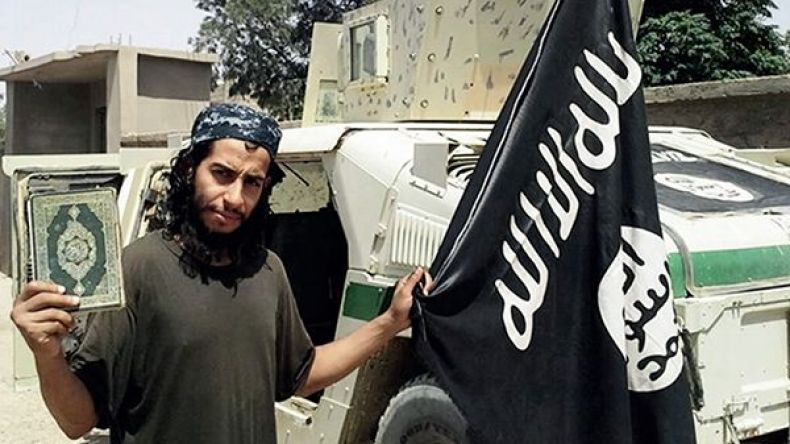 “داعش” يصدر تسجيلاً مصوراً لمنفذي هجمات باريس