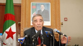 “التسجيلات الجماعية لأفراد الجيش لا تتعارض مع القانون”