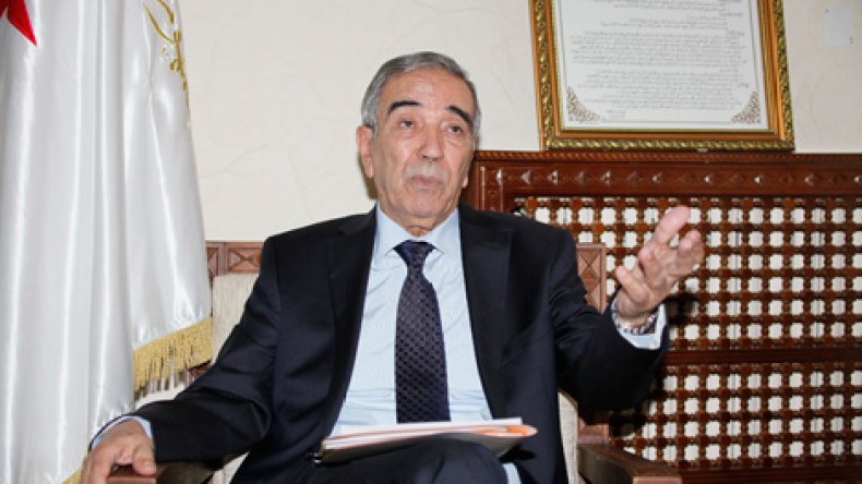 لا أحد يجرؤ على تغليط بوتفليقة أو إفشاله
