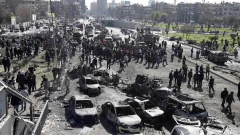 ستة قتلى في انفجار داخل حافلة في دمشق