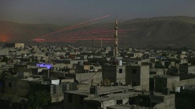 الحياة والموت في دمشق