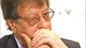 رحيل شاعر فلسطين الكبير محمود درويش