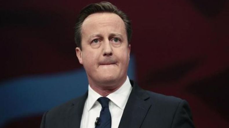 بريطانيا ستوقف جوازات سفر المراهقين