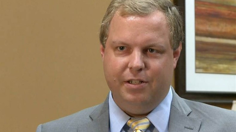 كاتب خطابات ترامب يستقيل بسبب العنف الأسري