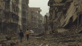 مقتل 35 من قوات النظام في هجوم لـ”داعش” في دير الزور