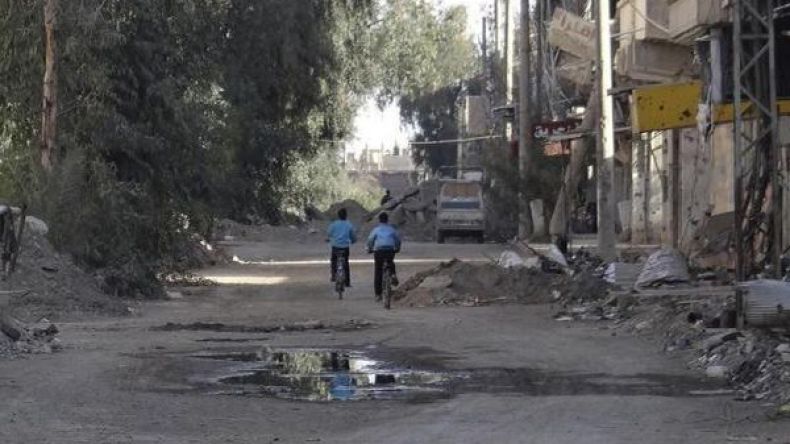 “داعش” يفرج عن 270 مدنياً من 400 اعتقلهم من دير الزور