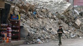 مقتل تسع طالبات في قصف لـ”داعش” على مدرسة شرق سوريا