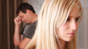 فقدت ثقتي بالنساء فحرمت نفسي من نصف الدين