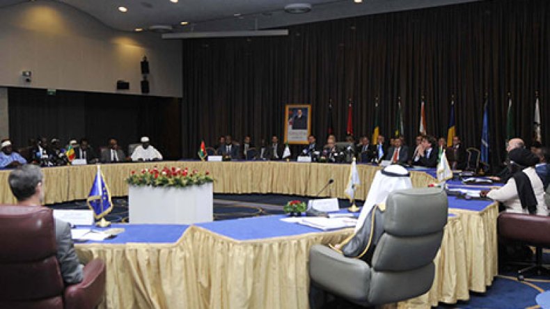 فرقاء الأزمة بمالي يناقشون “خارطة طريق” والمعارضة تطالب بوسيط “محايد”