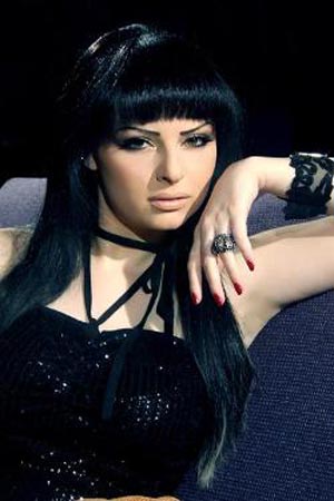 Diana Karazon films new clip