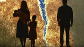 مطلقات ينتظرن مدة تتجاوز العام للاستفادة من نفقة أطفالهن