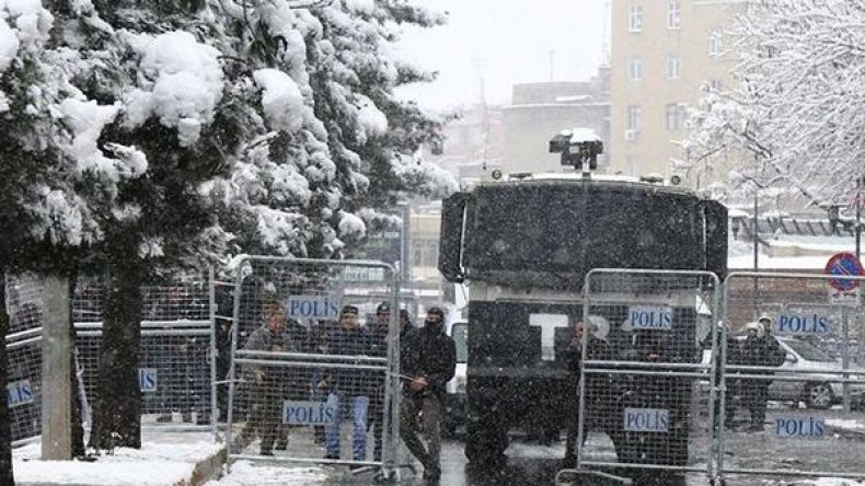 القوات التركية تقتل 32 مسلحاً كردياً في جنوب شرق البلاد