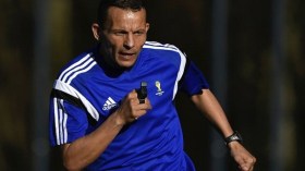 حيمودي يدير آخر مباراة في مشواره بإحدى عجائب الدنيا السبع