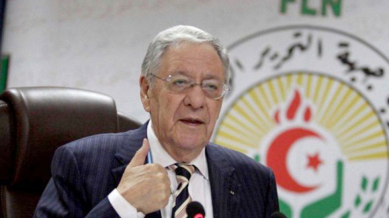 ولد عباس في “ورطة”.. والغضب يجبرهم على توسيع لجان الترشيحات