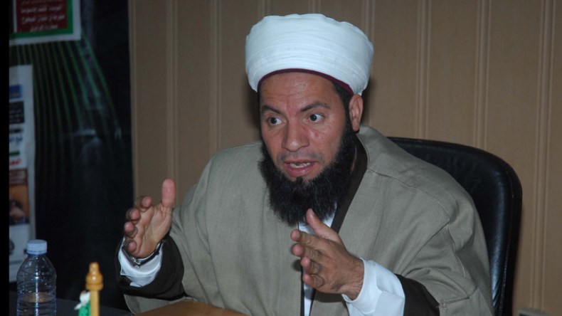 حجمي: “على الوزارة أن تحارب المشعوذين بدل انتقاد الأئمة”