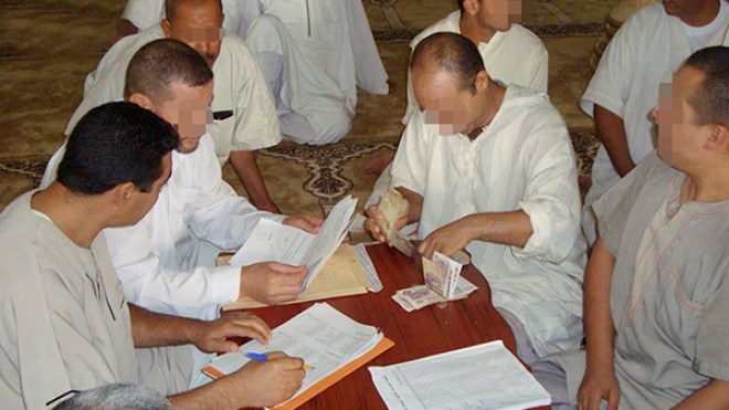 أئمة يجمعون الزكاة “تحت الطاولة”