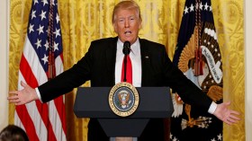 ترامب سيصدر أمراً جديداً بشأن الهجرة