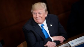 السعودية والإمارات والبحرين ترحب بموقف ترامب من قطر