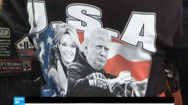 دونالد ترامب يلقي خطاباً أمام تجمع لعشاق الدراجات النارية