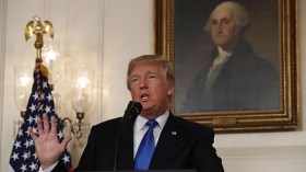 ترامب يُغّضب الإيرانيين بكلمة لأول مرة يذكرها.. ماذا قال؟