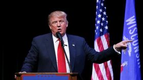 ترامب ينتقد العلاقات الأمريكية السعودية ويهاجم الحلفاء في “الناتو”